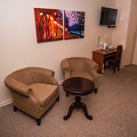 Adelante Lodge Bloemfontein Ngoại thất bức ảnh